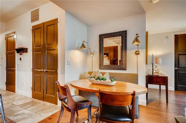 1820 Peachtree Street NW 811, Atlanta, GA 30309