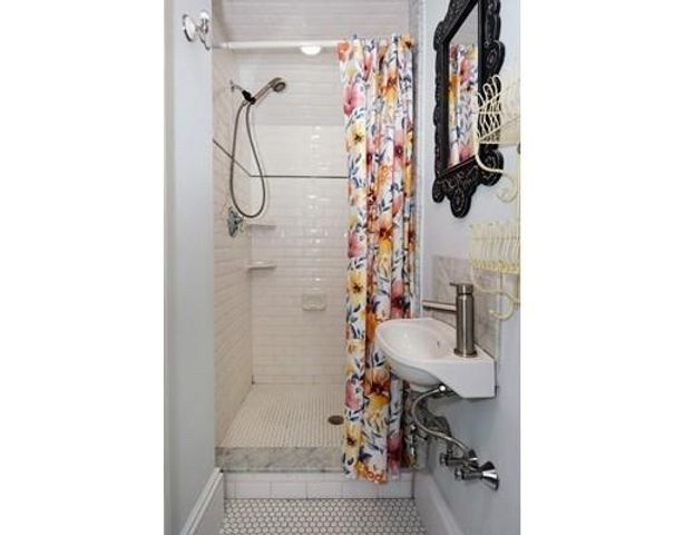 901 E Broadway 1, Boston, MA 02127