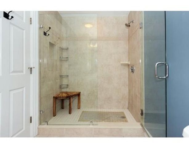 901 E Broadway 1, Boston, MA 02127