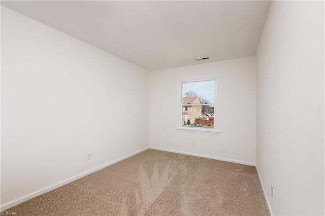 323 Paxford DR, Virginia Beach, VA 23462