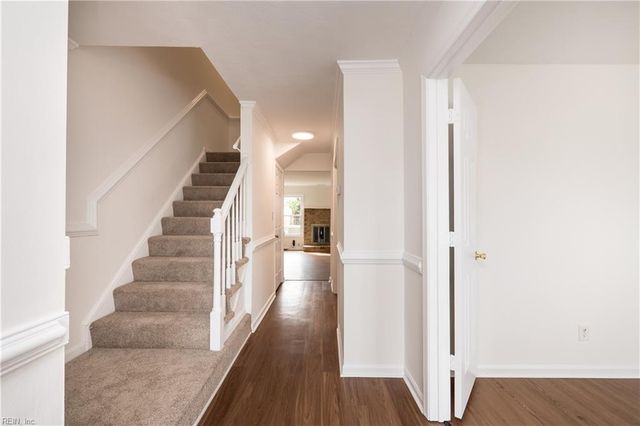 323 Paxford DR, Virginia Beach, VA 23462