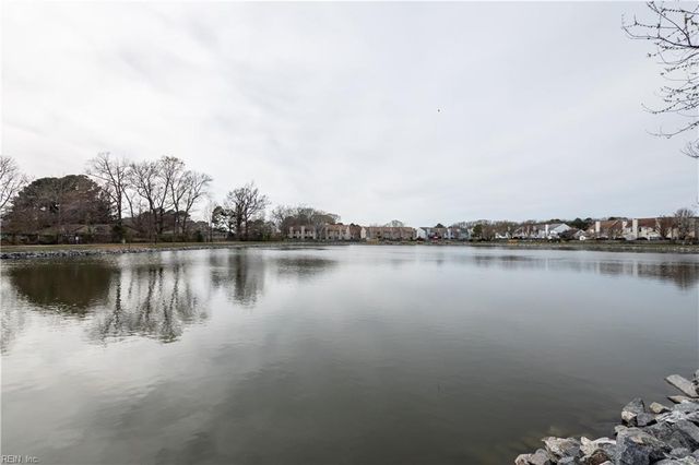 323 Paxford DR, Virginia Beach, VA 23462