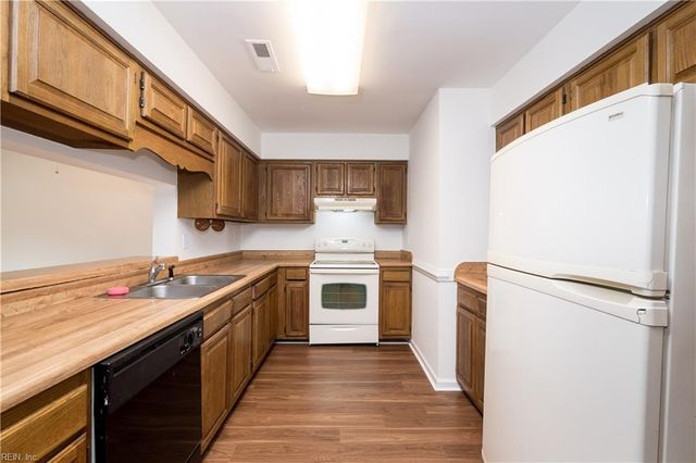 323 Paxford DR, Virginia Beach, VA 23462