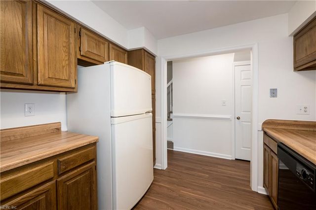 323 Paxford DR, Virginia Beach, VA 23462