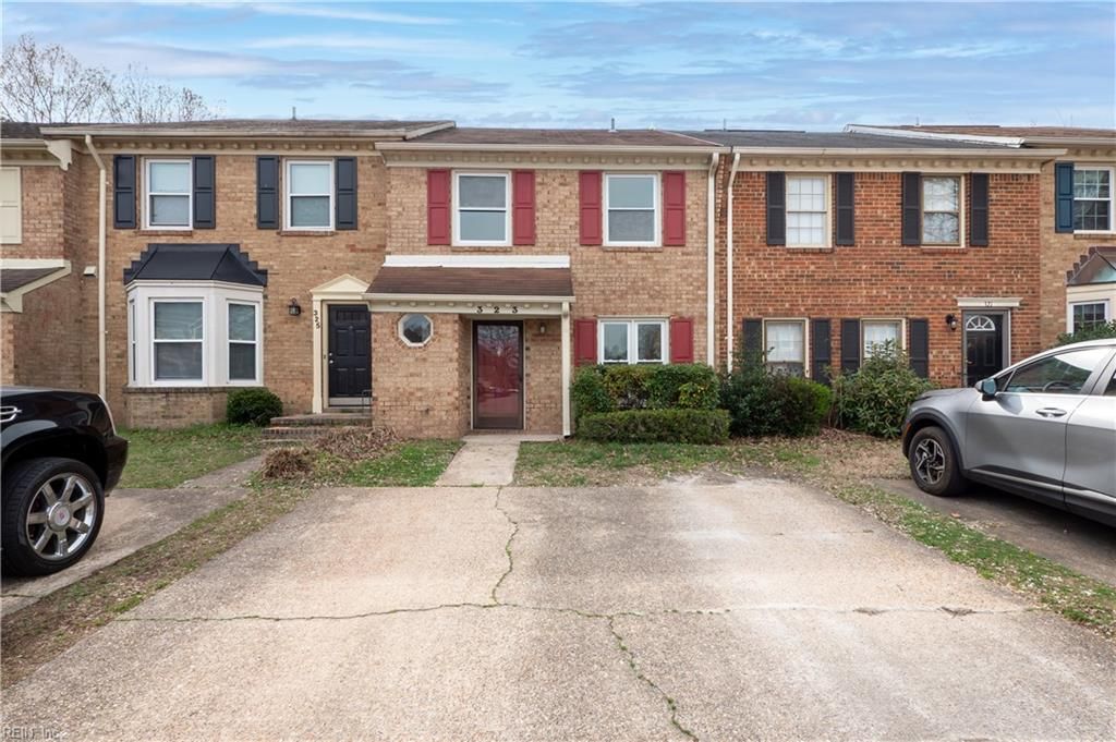 323 Paxford DR, Virginia Beach, VA 23462