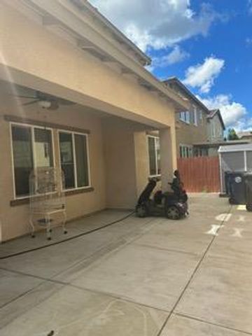 3727 Manera Rica Dr, Sacramento, CA 95834