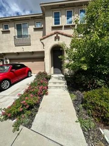 3727 Manera Rica Dr, Sacramento, CA 95834