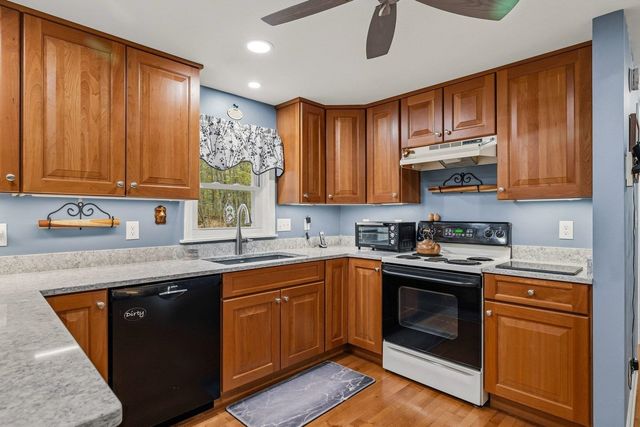 2 Grover Lane, York, ME 03909
