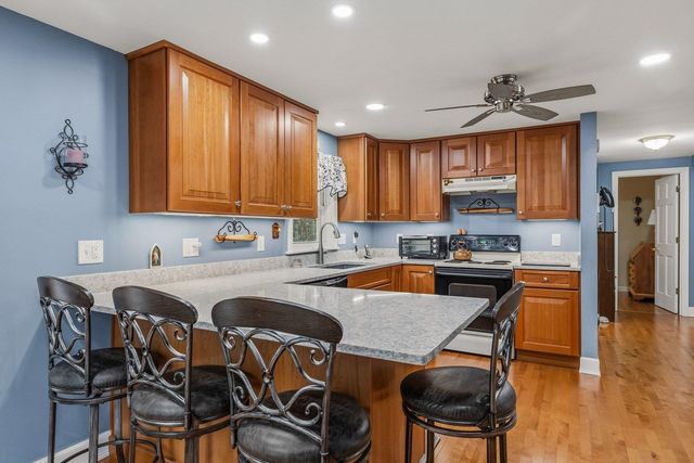 2 Grover Lane, York, ME 03909