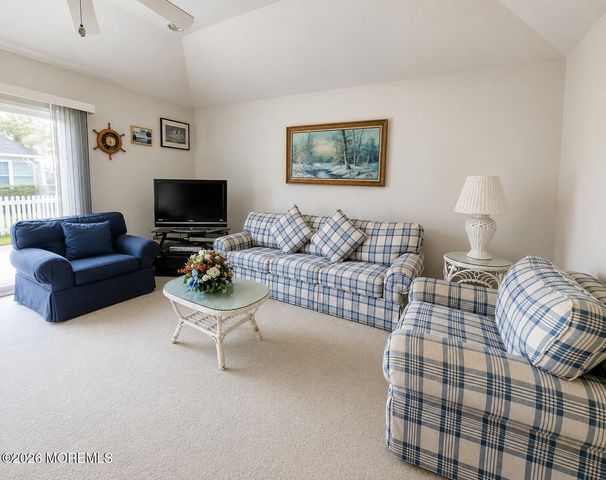 83 Westport Drive, Toms River, NJ 08757