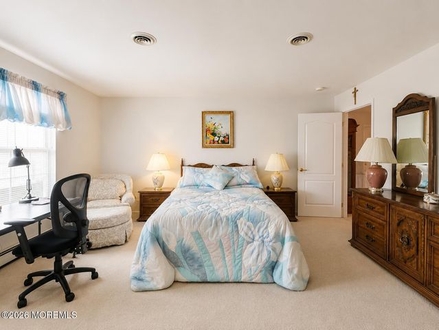 83 Westport Drive, Toms River, NJ 08757