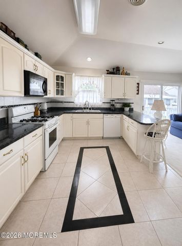 83 Westport Drive, Toms River, NJ 08757
