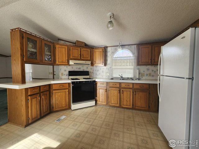 720 Flamingo Dr, Lafayette, CO 80026