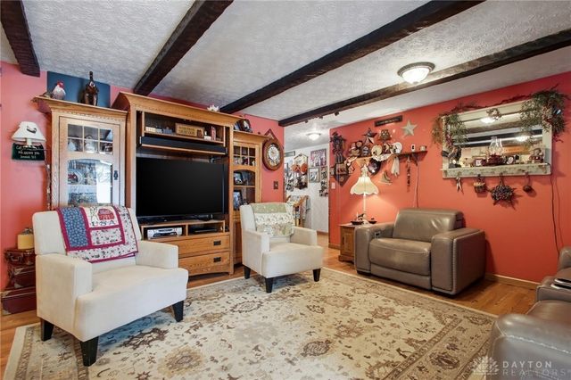 2939 Willow Road, Springfield, OH 45502