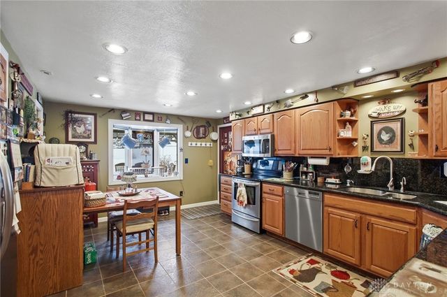 2939 Willow Road, Springfield, OH 45502