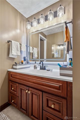 2939 Willow Road, Springfield, OH 45502