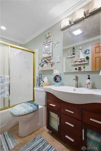 2939 Willow Road, Springfield, OH 45502