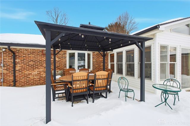 2939 Willow Road, Springfield, OH 45502