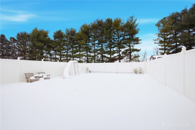 2939 Willow Road, Springfield, OH 45502