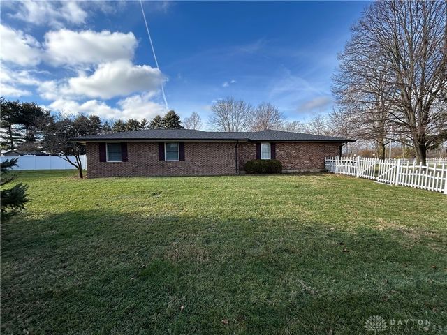 2939 Willow Road, Springfield, OH 45502
