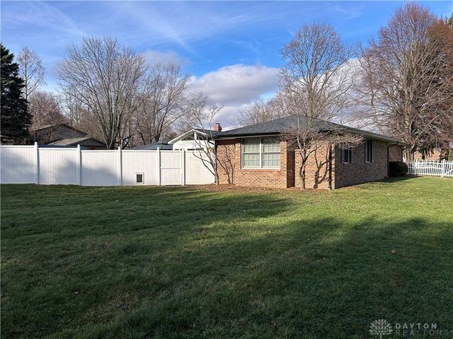 2939 Willow Road, Springfield, OH 45502
