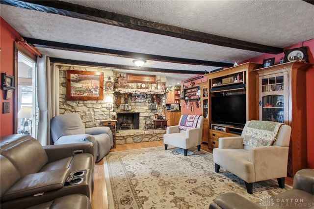 2939 Willow Road, Springfield, OH 45502