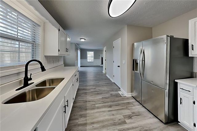 385 Roswell Farms Road, Roswell, GA 30075