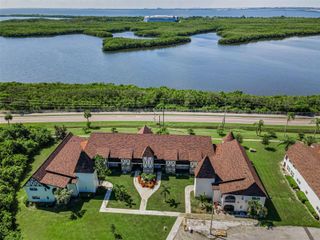 320 N BAYSHORE BOULEVARD 107, Clearwater, FL 33759