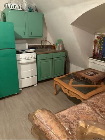 1521 Zerega Avenue, Bronx, NY 10462