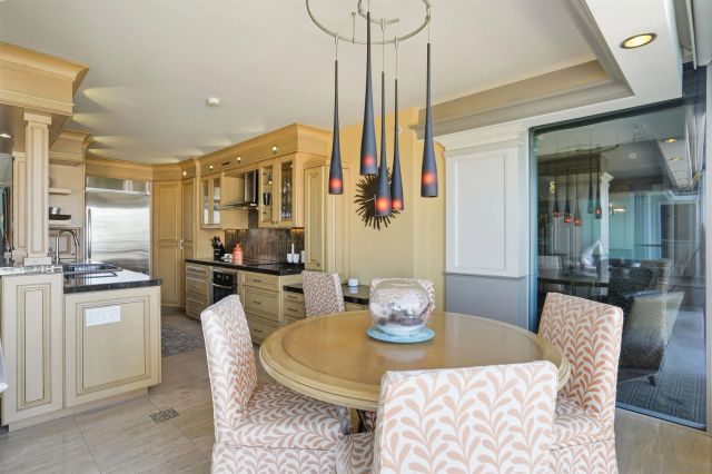 1810 Avenida Del Mundo 1106, Coronado, CA 92118