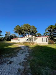 969 Felderville Road, Elloree, SC 29047
