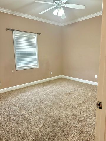 103 SW Cronan Ct, Dothan, AL 36301