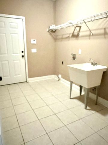 103 SW Cronan Ct, Dothan, AL 36301