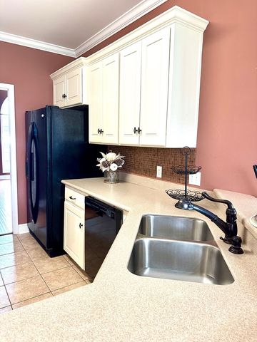 103 SW Cronan Ct, Dothan, AL 36301