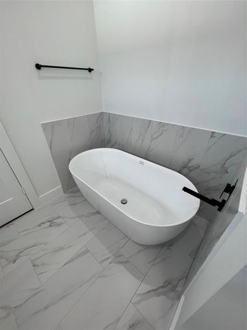 8403 Sunnyhill Street, Houston, TX 77088