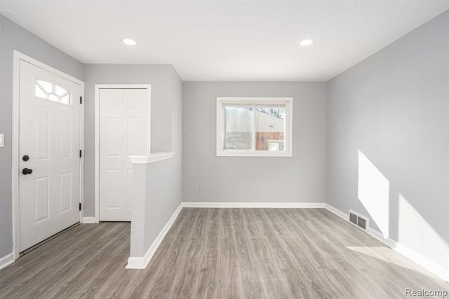 18327 E 13 Mile Road, Fraser, MI 48026