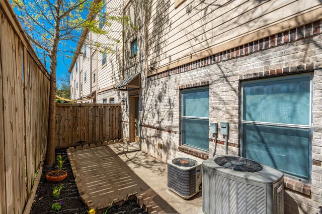 4830 Cedar Springs Road 5, Dallas, TX 75219