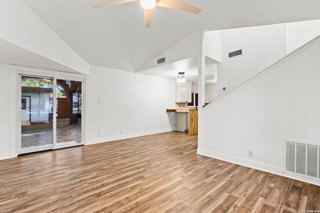 6238 Valley Pawn, San Antonio, TX 78250