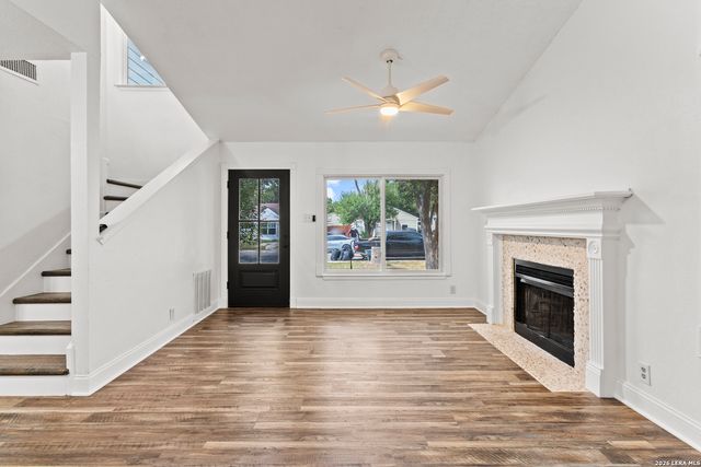 6238 Valley Pawn, San Antonio, TX 78250
