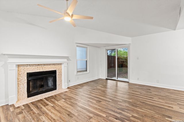 6238 Valley Pawn, San Antonio, TX 78250