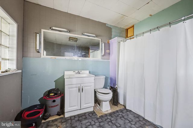 5602-08 DEVON ST, Philadelphia, PA 19138