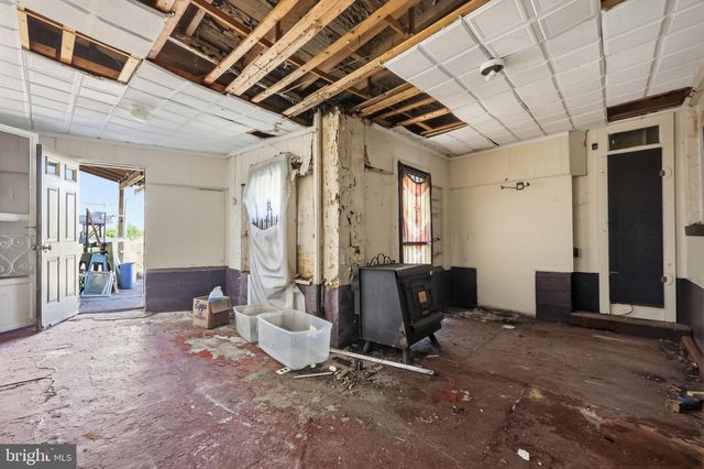 5602-08 DEVON ST, Philadelphia, PA 19138