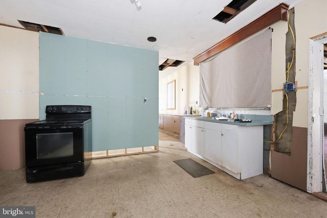 5602-08 DEVON ST, Philadelphia, PA 19138