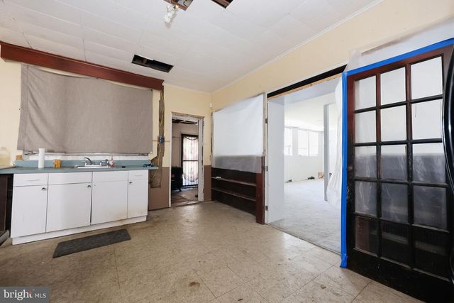 5602-08 DEVON ST, Philadelphia, PA 19138