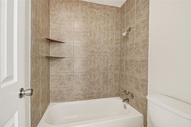 3322 1st Avenue S, Texas City, TX 77590