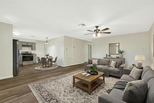 3322 1st Avenue S, Texas City, TX 77590