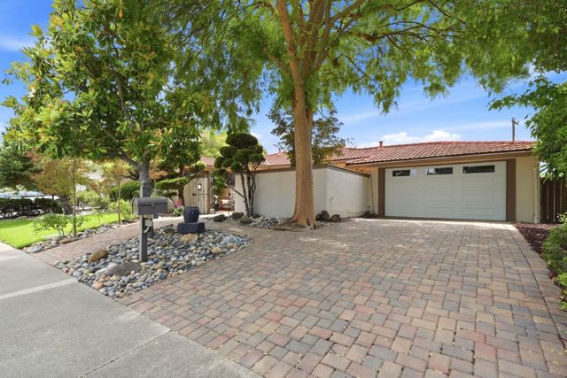 1239 Claiborne Drive, Walnut Creek, CA 94598