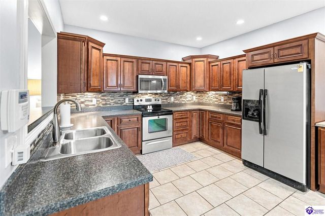2535 Kensington Way, Elizabethtown, KY 42701