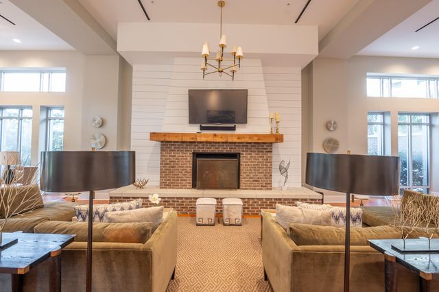 155 Wingo Way 426, Mount Pleasant, SC 29464