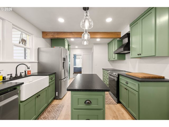 116 S 4TH Ave, Ridgefield, WA 98642